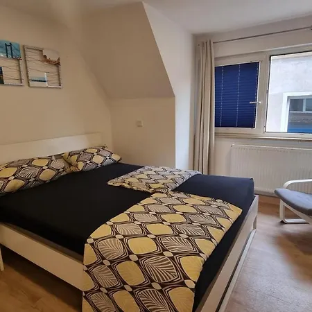 Apartment Mit Festung Blick In Wurzburg